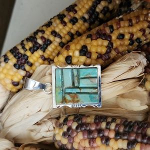 NWOT Native American Navajo Turquoise Cobblestone Pendant 💙